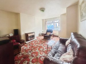 Lounge- click for photo gallery
